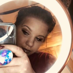 Meet your Posher, Mckenzie